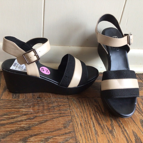 Franco Sarto Sandals - Picture 1 of 11